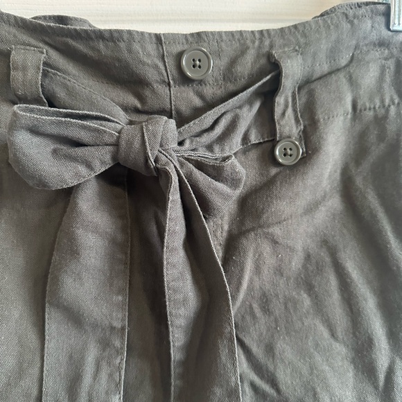one 5 one Women's High-Waisted Khaki Shorts - Picture 5 of 7